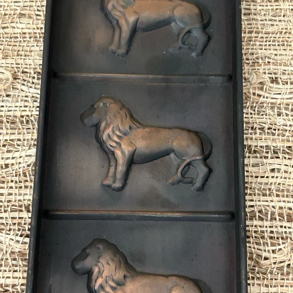 Vintage Copper English Candy Mold  With Lions. Kitchen Collectible.